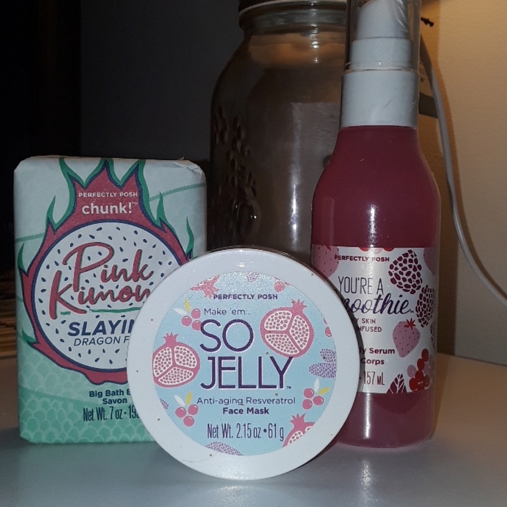 Face, bath and body bundle